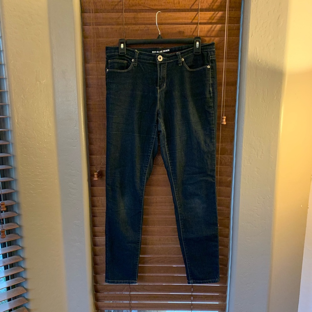 Red Blue Denim Dark Wash Skinny Jeans Size 9/10